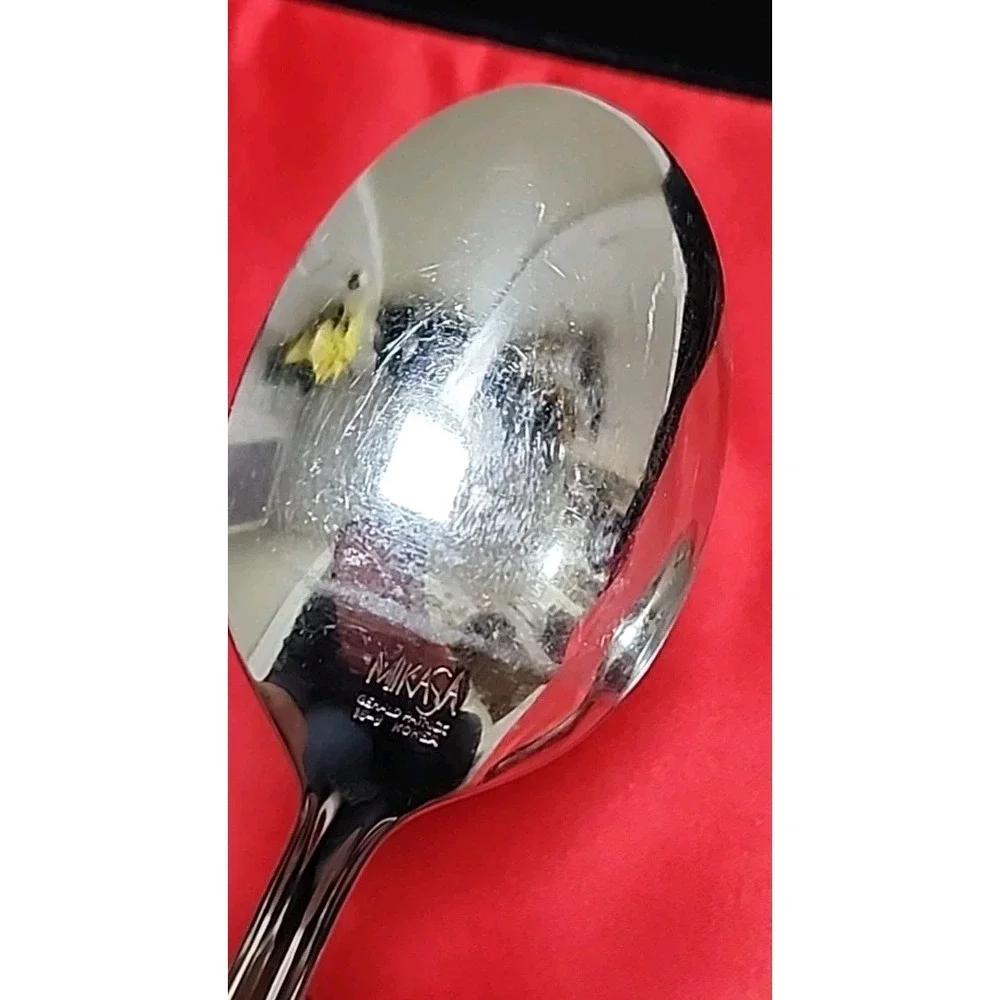 Mikasa Classico Glossy Soup Spoons 18-8 Stainless Gerald Patrick 8.2